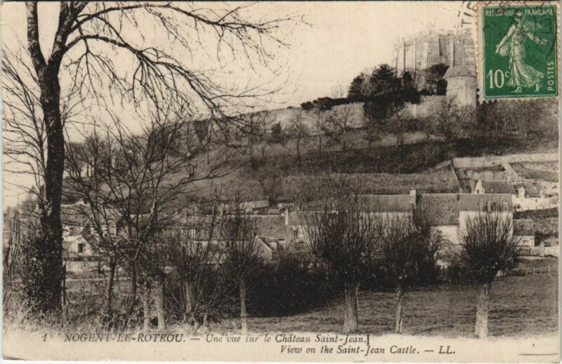 Carte postale ancienne Nogent-le-Rotrou Une Vue sur le Chateau Saint-Jean à Nogent-le-Rotrou