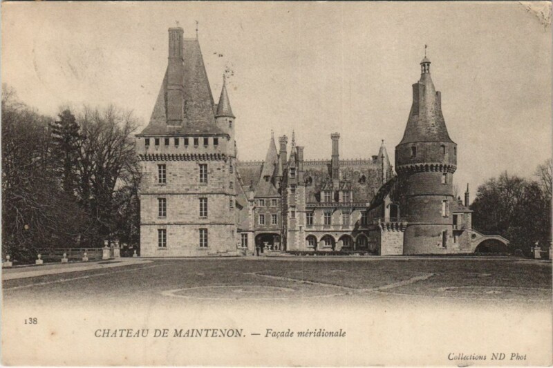 Carte postale ancienne Maintenon Chateau - Facade Meridionale à Maintenon