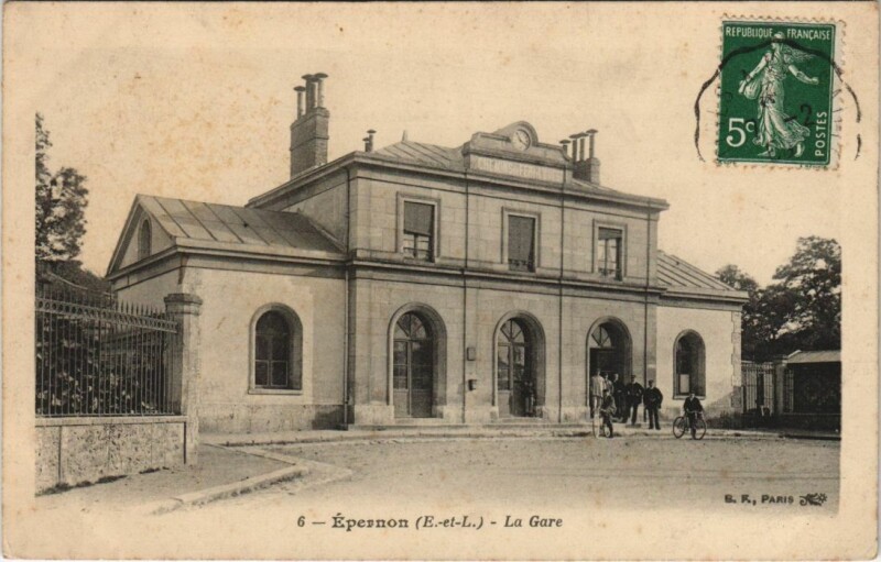 Carte postale ancienne Epernon La Gare France