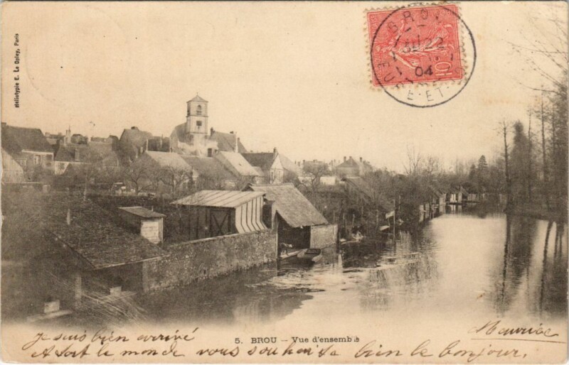 Carte postale ancienne Brou Vue d'ensemble France