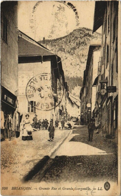 Carte postale ancienne Briancon Grande Rue et Grande Gargouille France