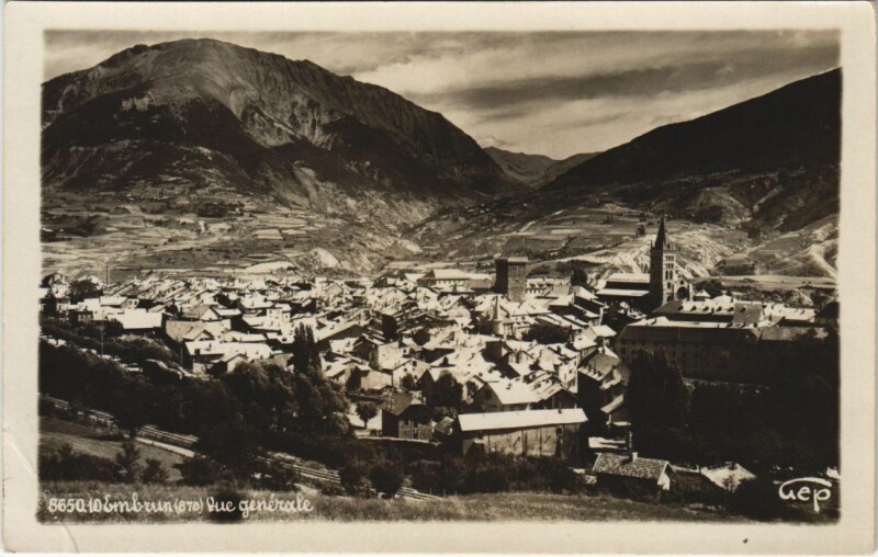 Carte postale ancienne Embrun Vue Generale France à Embrun