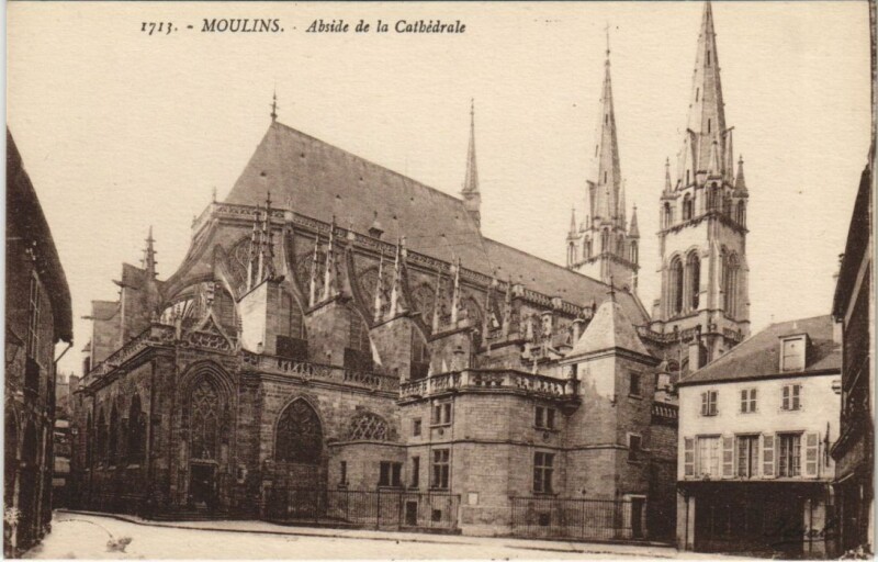 Carte postale ancienne Moulins Abside de la Cathedrale à Moulins