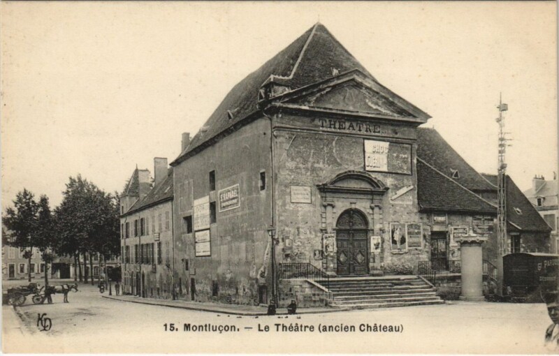 Carte postale ancienne Montlucon Le Theatre