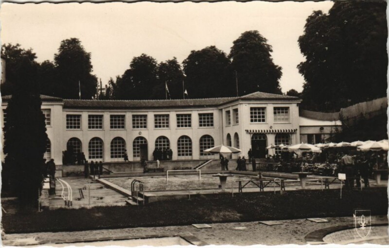 Carte postale ancienne Neris les Bains La Piscine