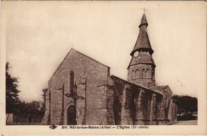 Carte postale ancienne Neris les Bains Eglise