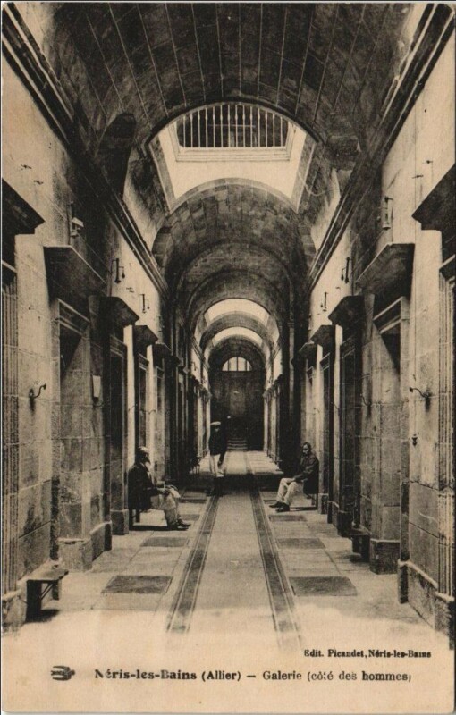 Carte postale ancienne Neris les Bains Galerie