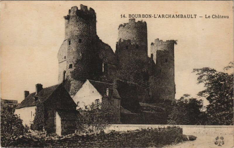 Carte postale ancienne Bourbon-l'Archambault Le Chateau à Bourbon-l'Archambault