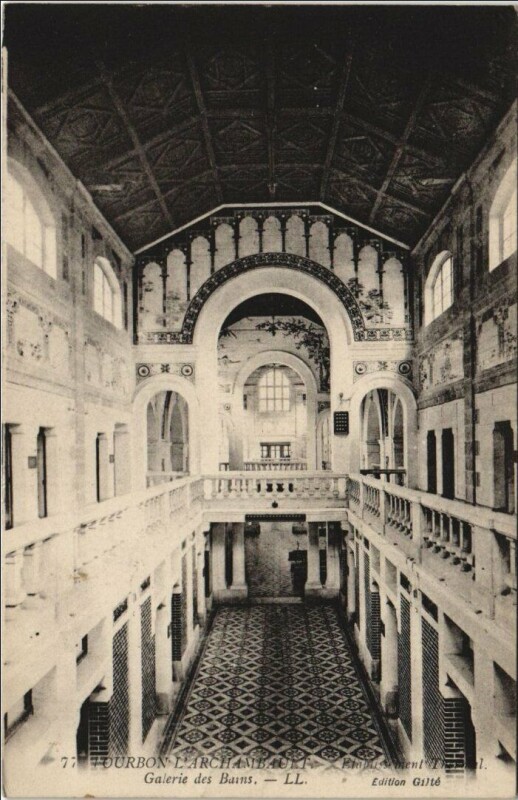 Carte postale ancienne Bourbon-l'Archambault Etablissement Thermal ,Galerie des Bains à Bourbon-l'Archambault