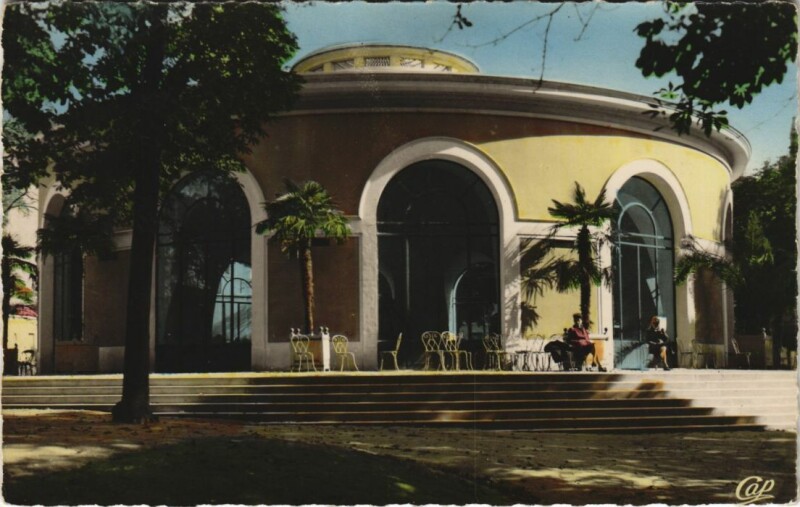 Carte postale ancienne Vichy Source Hopital à Vichy