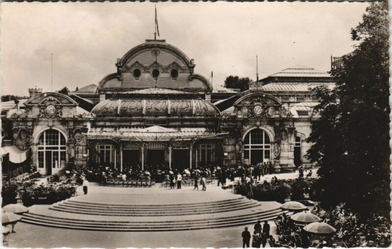 Carte postale ancienne Vichy Grand Casino à Vichy