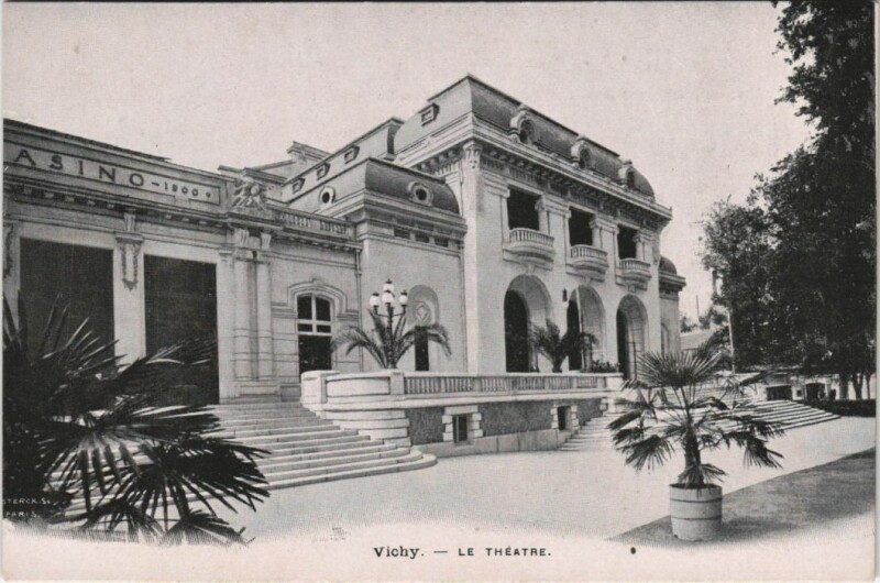 Carte postale ancienne Vichy Le Theatre à Vichy