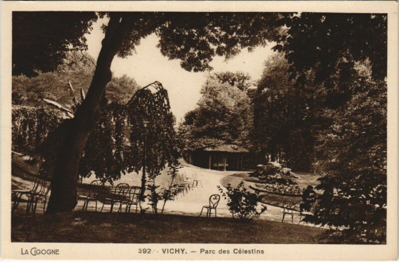 Carte postale ancienne Vichy Parc des Celestins à Vichy