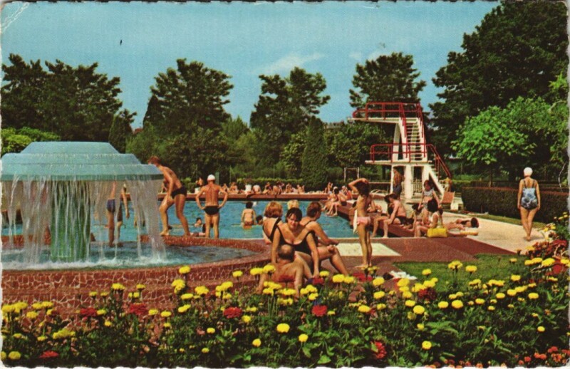 Carte postale ancienne Vichy Piscine du Sporting Club à Vichy
