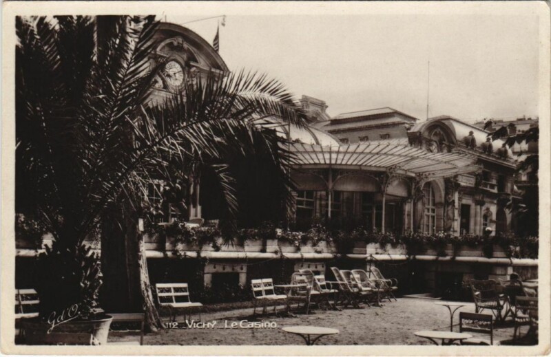 Carte postale ancienne Vichy Le Casino à Vichy