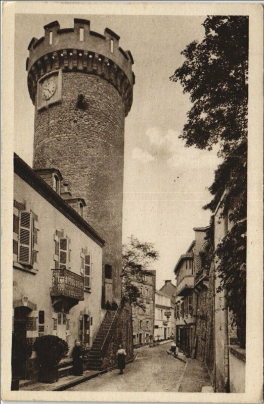 Carte postale ancienne Vichy Tour de l'Horloge à Vichy