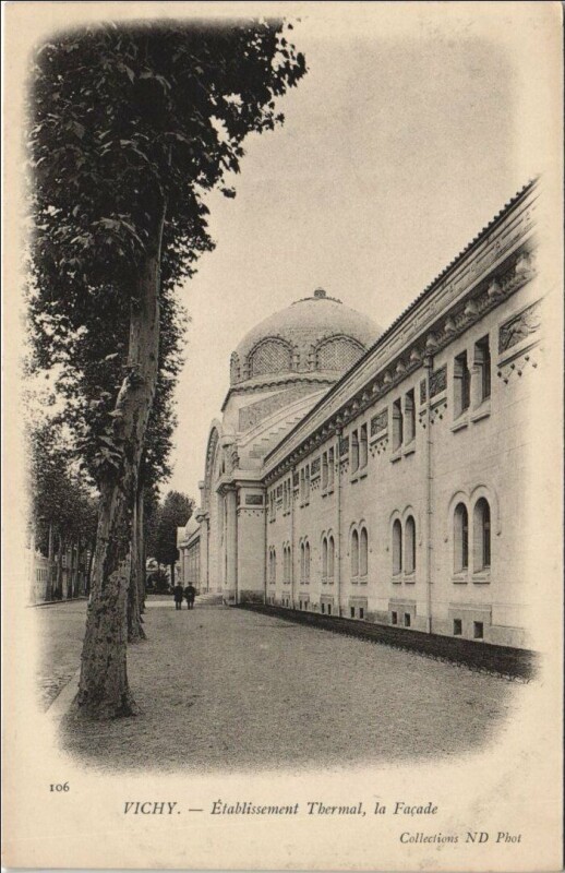 Carte postale ancienne Vichy Etablissement Thermal , la Facade à Vichy