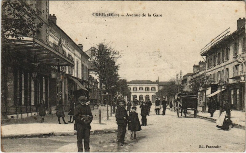 Carte postale ancienne Creil Avenue de la Gare à Creil