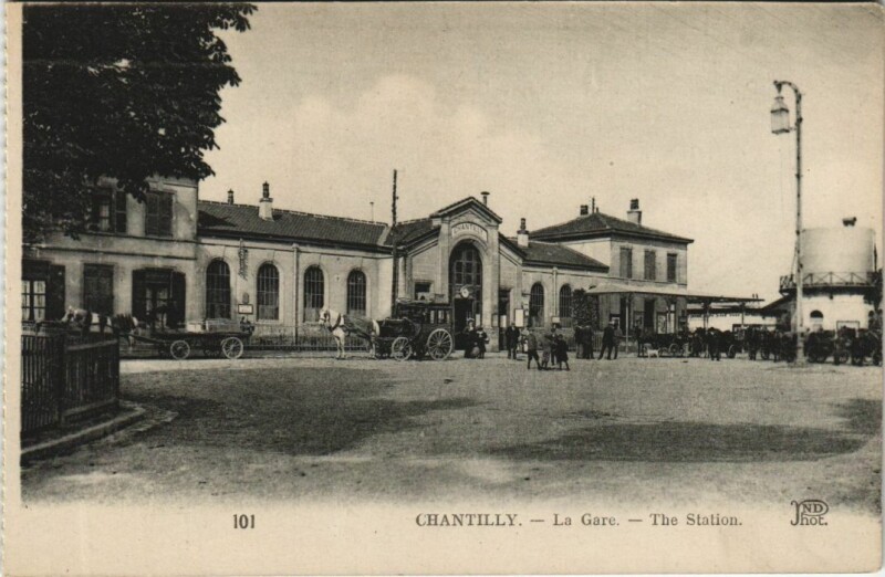 Carte postale ancienne Chantilly La Gare à Antilly