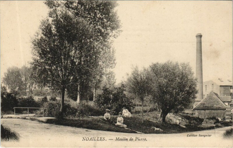 Carte postale ancienne Noailles Moulin de Pierre à Noailles