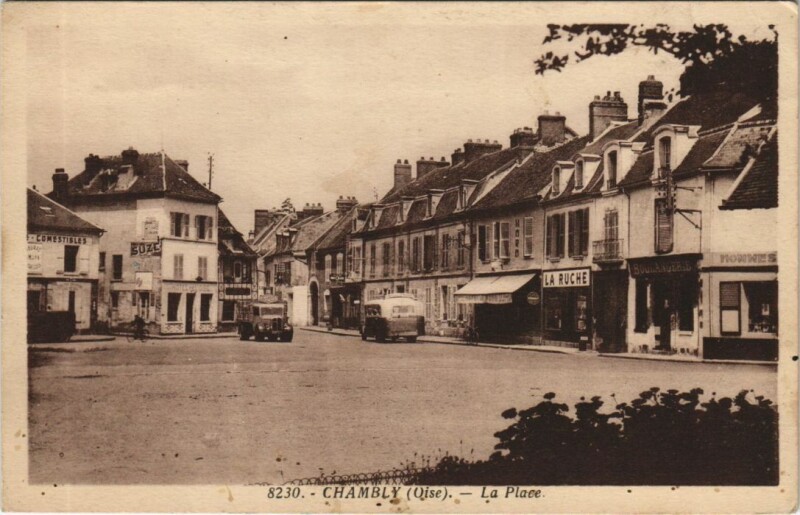 Carte postale ancienne Chambly La Place à Chambly