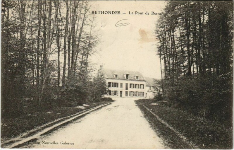 Carte postale ancienne Rethondes Le Pont de Berne à Rethondes