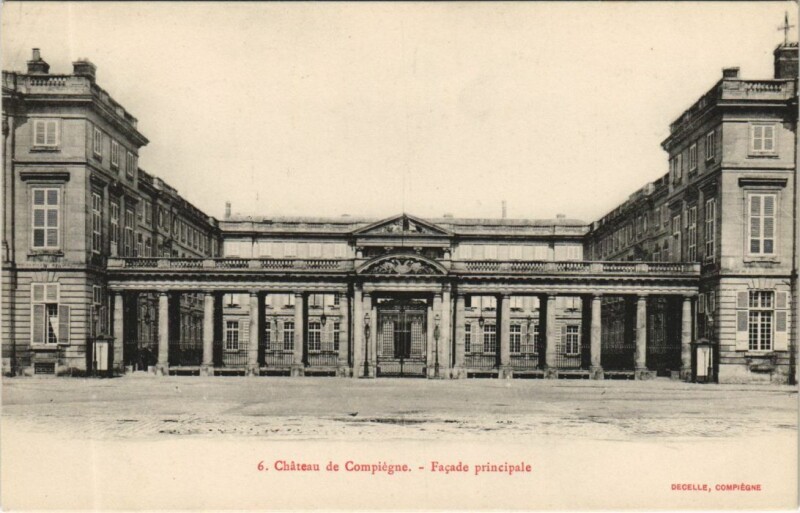 Carte postale ancienne Compiegne Chateau - Facade Principale