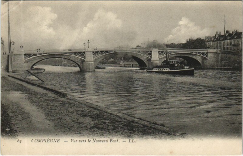 Carte postale ancienne Compiegne Vue vers le Nouveau Pont