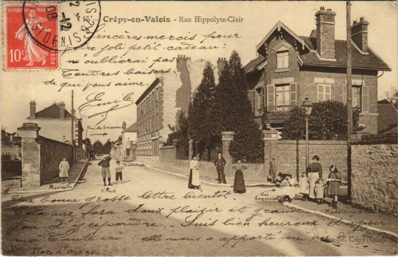 Carte postale ancienne Crepy-en-Valois Rue Hippolyte-Clair
