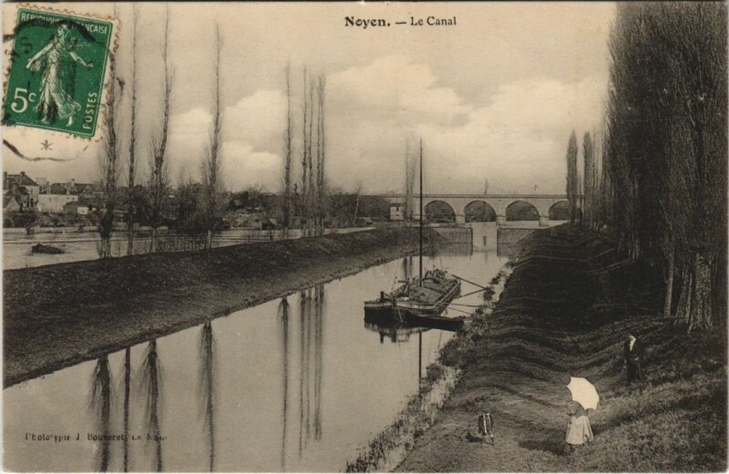 Carte postale ancienne Noyon Noyen - Le Canal à Noyon