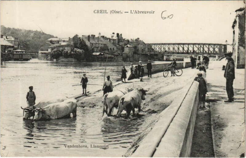 Carte postale ancienne Creil L'Abreuvoir à Creil