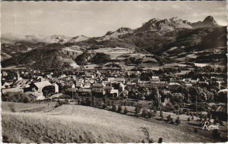 Carte postale ancienne Barcelonnette Vue Generale à Barcelonnette