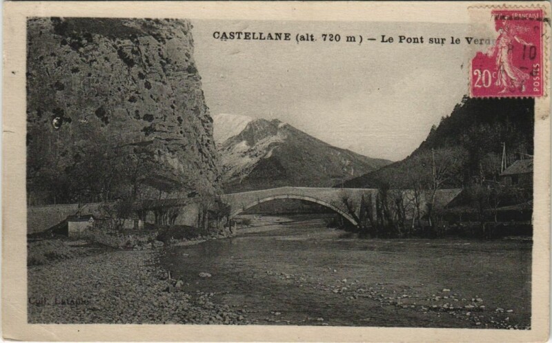 Carte postale ancienne Castellane Le Pont sur le Verdon à Castellane