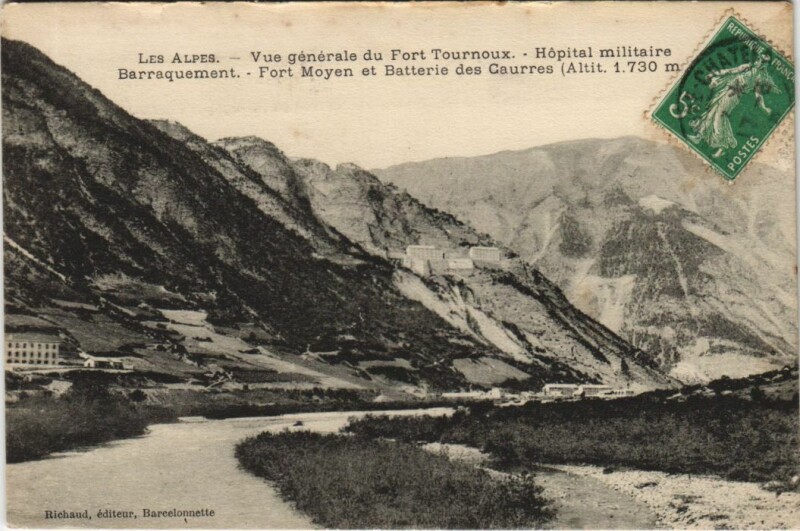 Carte postale ancienne Vue Generale du Fort Tournoux - Hopital Militaire Barraquement