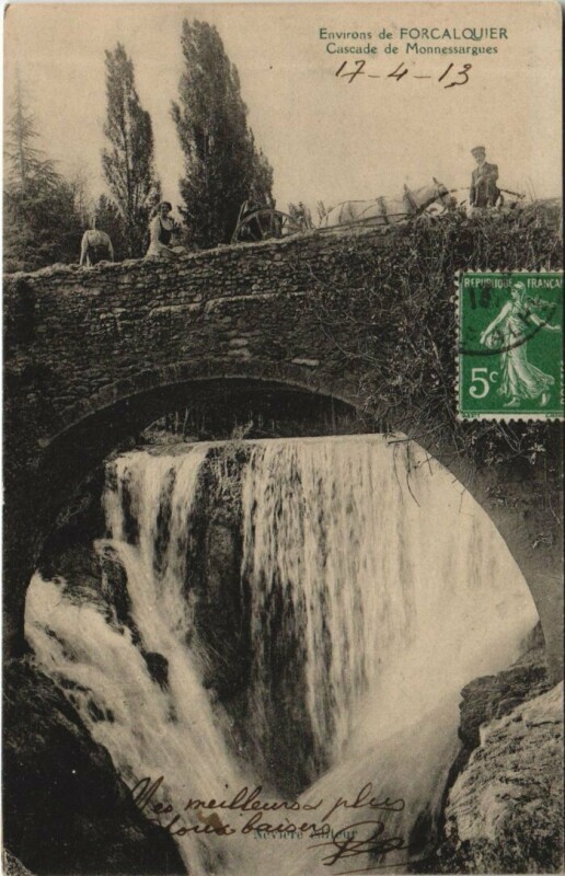 Carte postale ancienne Forcalquier Environs - Cascade de Monnessargues à Forcalquier