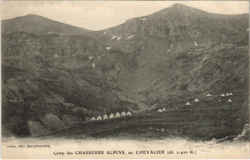 Carte postale ancienne Camp des Chasseurs Alpins au Chevalier