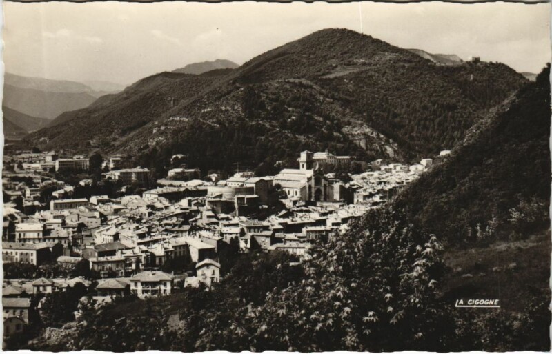 Carte postale ancienne Digne-les-Bains Vue d'Ensemble à Digne-les-Bains