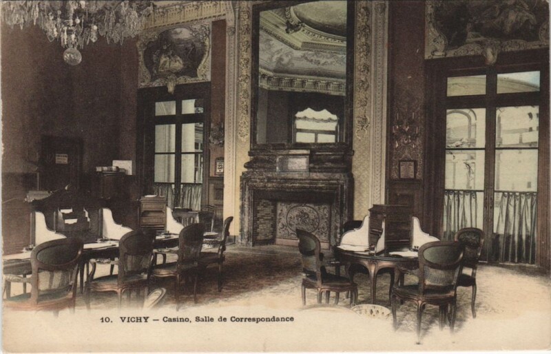 Carte postale ancienne Vichy Casino ,Salle de Correspondance à Vichy