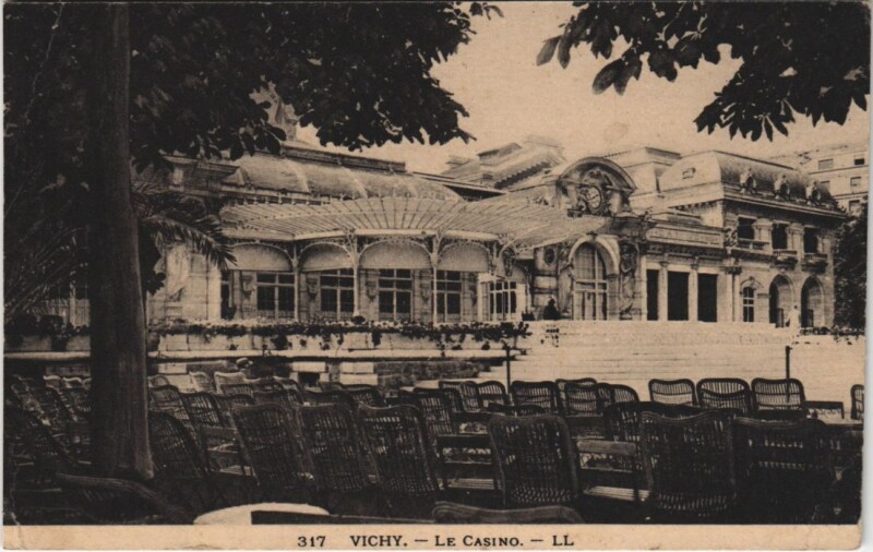 Carte postale ancienne Vichy Le Casino à Vichy