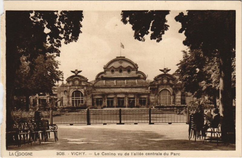 Carte postale ancienne Vichy Le Casino à Vichy