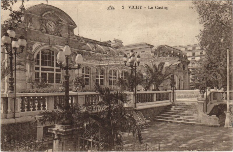 Carte postale ancienne Vichy Le Casino à Vichy