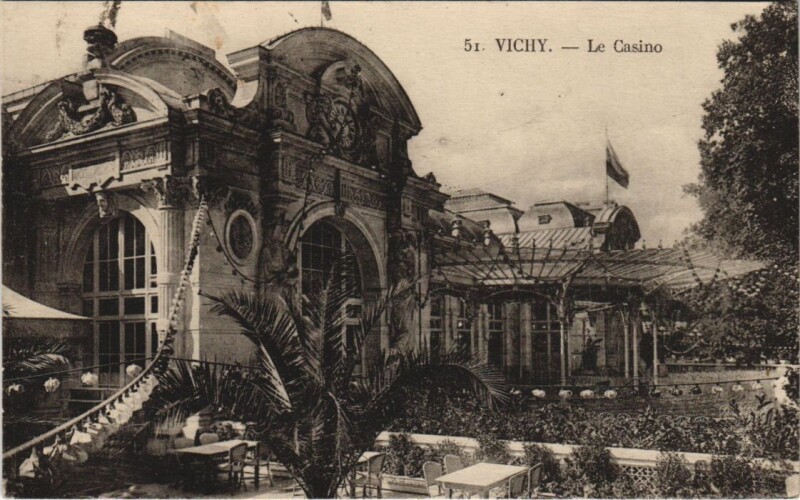 Carte postale ancienne Vichy Le Casino à Vichy