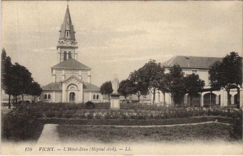 Carte postale ancienne Vichy Hotel Dieu à Vichy