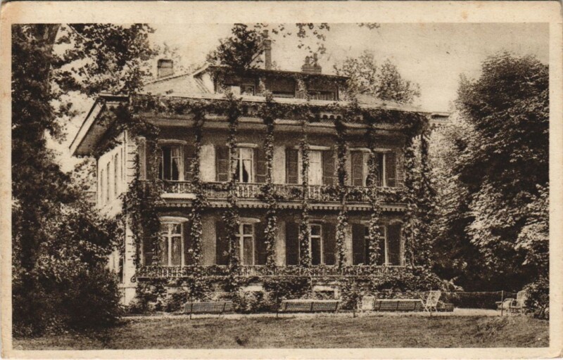Carte postale ancienne Vichy Chalet de l'Empereur à Vichy