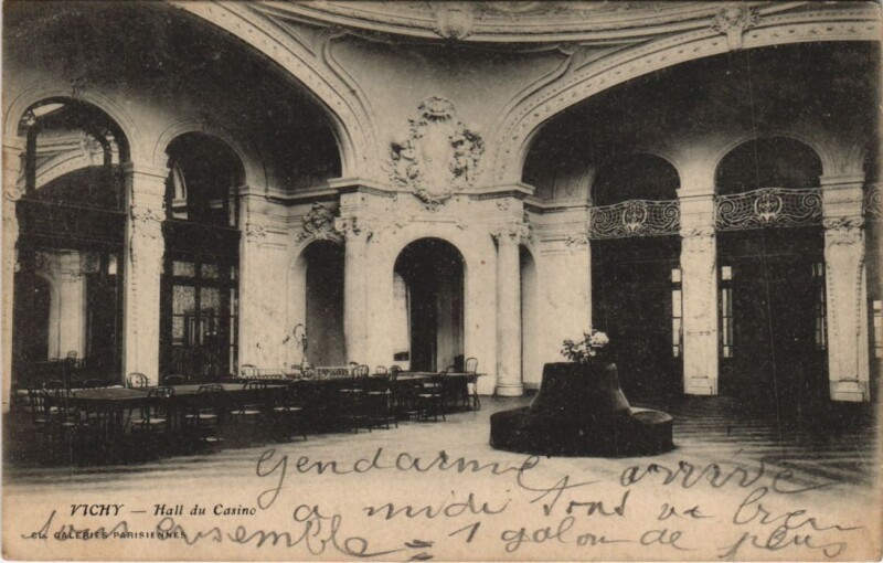 Carte postale ancienne Vichy Hall du Casino à Vichy