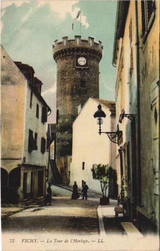Carte postale ancienne Vichy Tour d'Horloge à Vichy