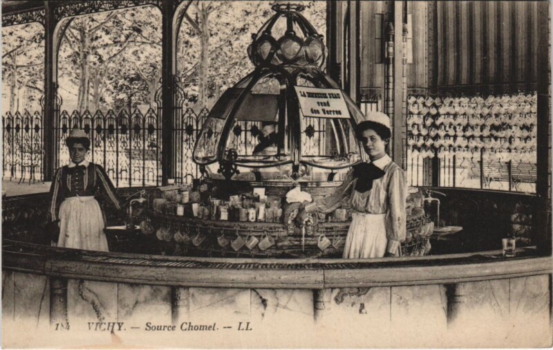 Carte postale ancienne Vichy Source Chomel à Vichy
