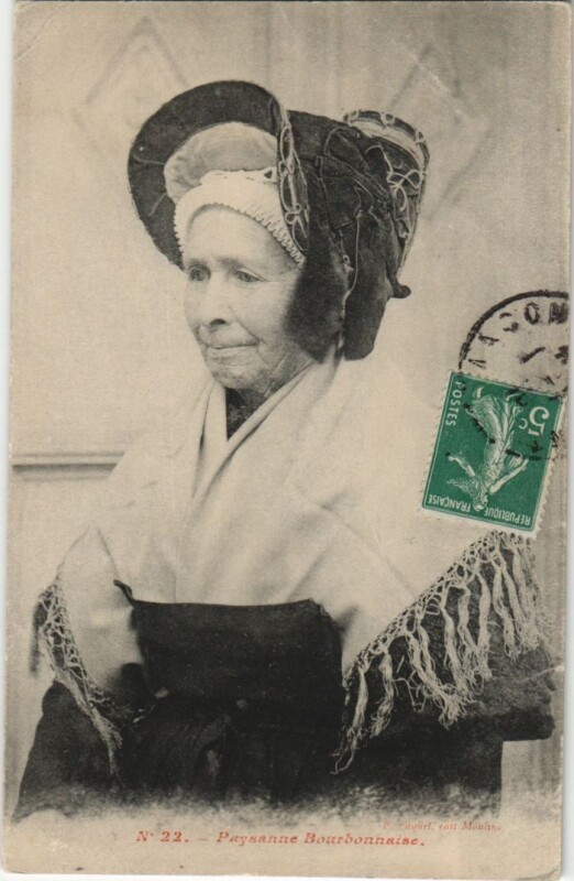 Carte postale ancienne Paysanne Bourbonnaise
