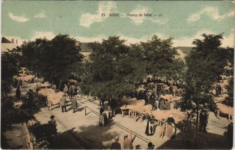 Carte postale ancienne Vichy Champ de Foire à Vichy