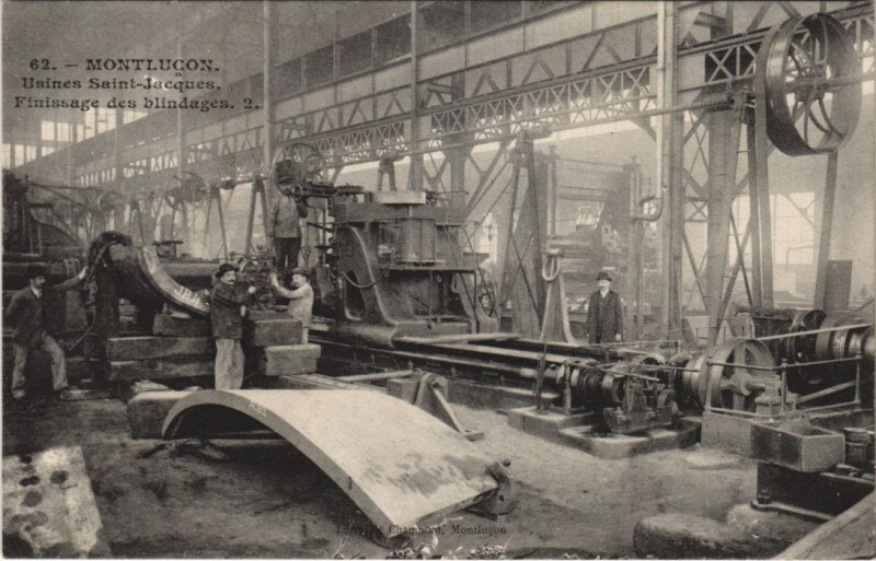 Carte postale ancienne Montlucon Usines Saint-Jacques - Finissage des Blindages